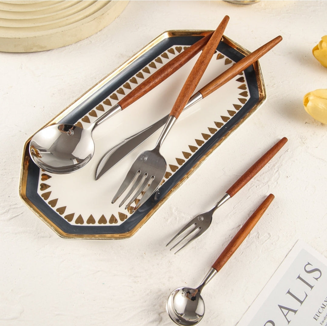 California 16pc Cutlery Set